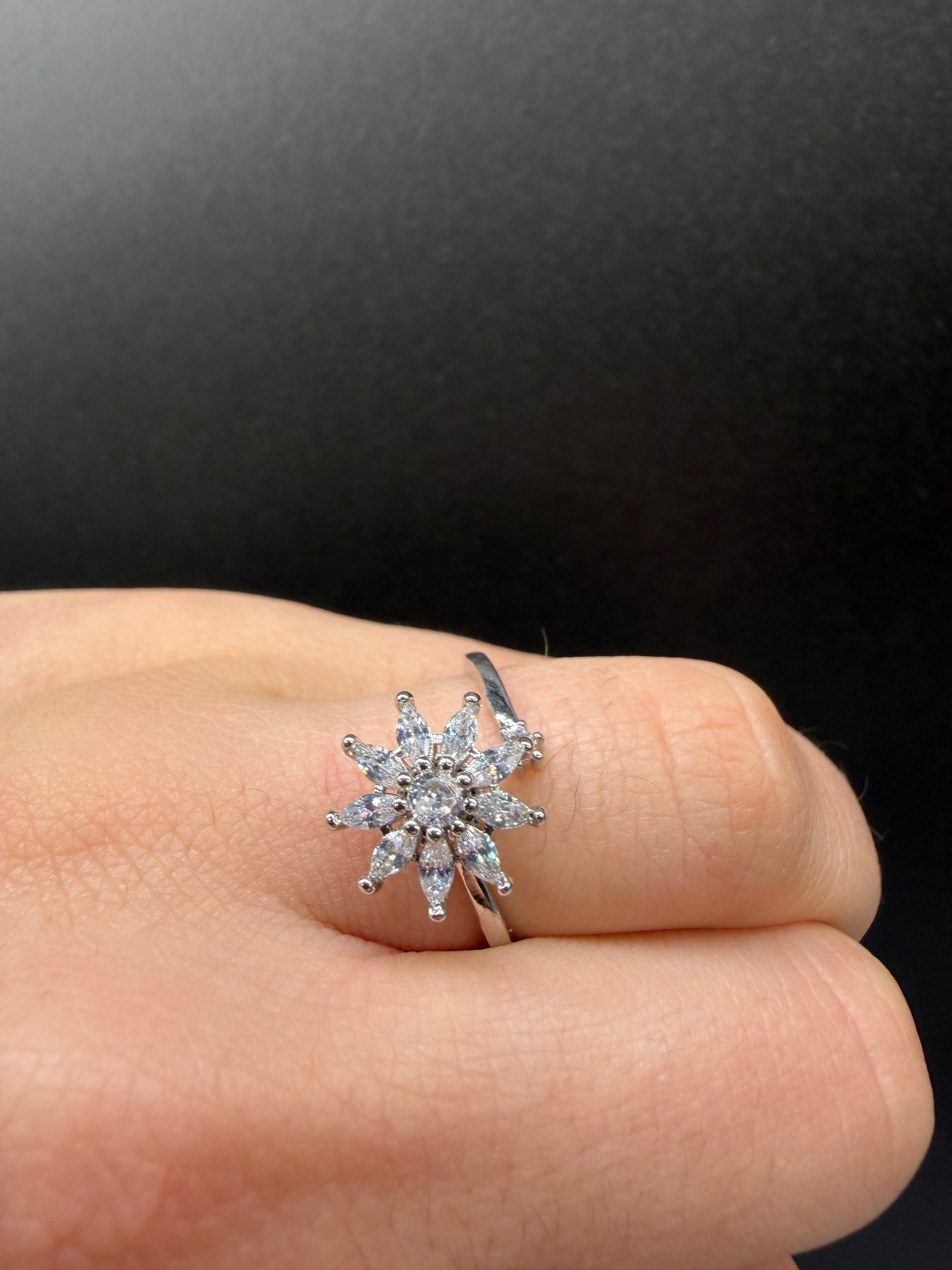 Pierścionek Antystresowy z Kwiatkiem